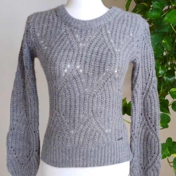 Abercrombie & Fitch cozy knit sweater - Picture 2 of 7